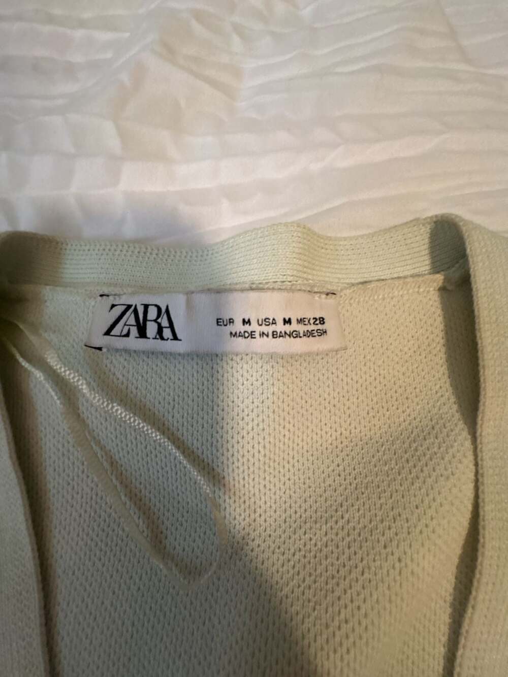 Zara - Picture 2 of 4